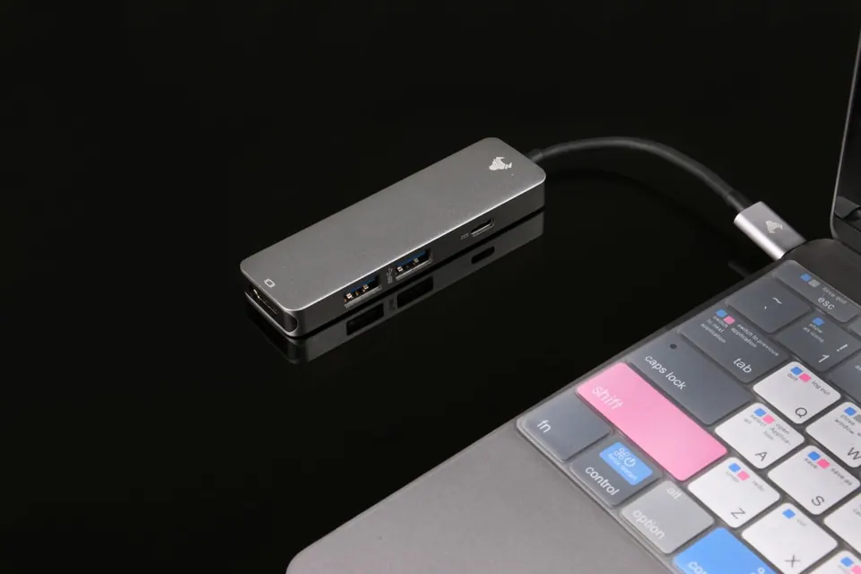 Top 5 phụ kiện không thể thiếu khi dùng MacBook
