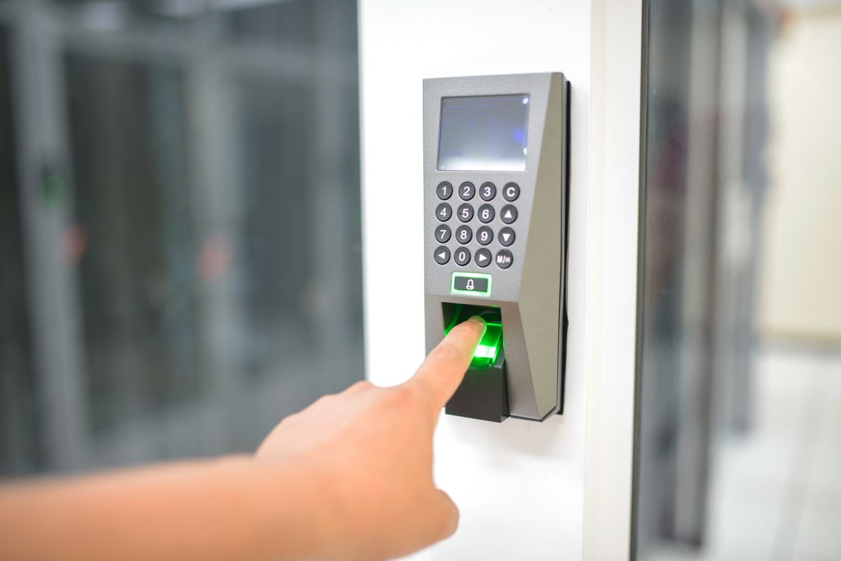 Bảo mật đăng nhập bằng sinh trắc học