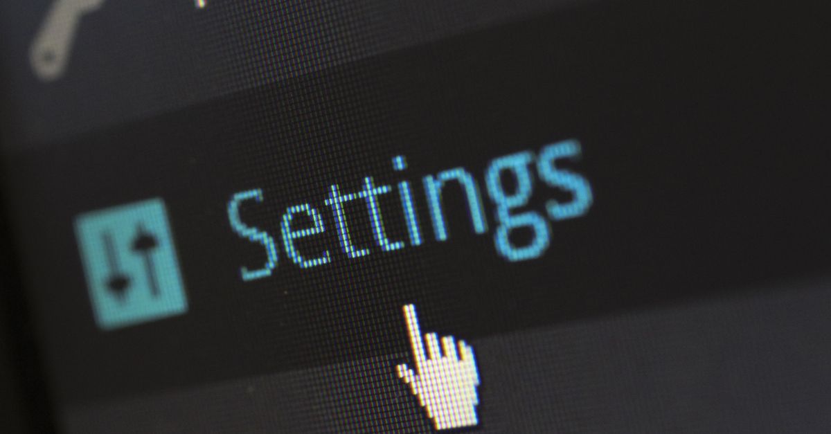 Danh sách Login Items trong Cài đặt hệ thống Mac