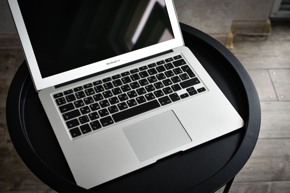 Top 5 phụ kiện không thể thiếu khi sử dụng MacBook