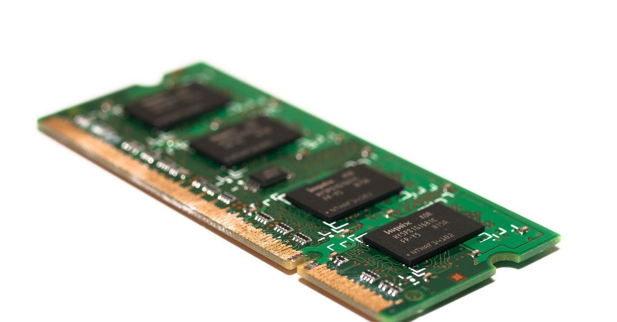 MacBook RAM 8GB có đủ dùng năm 2026 không?