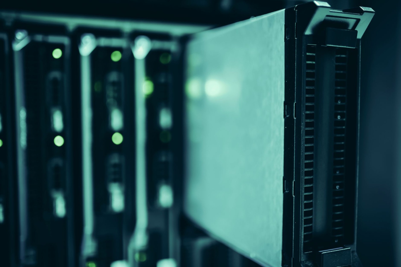 Private Cloud Compute: cách Apple xử lý AI trên đám mây mà không đọc dữ liệu của bạn