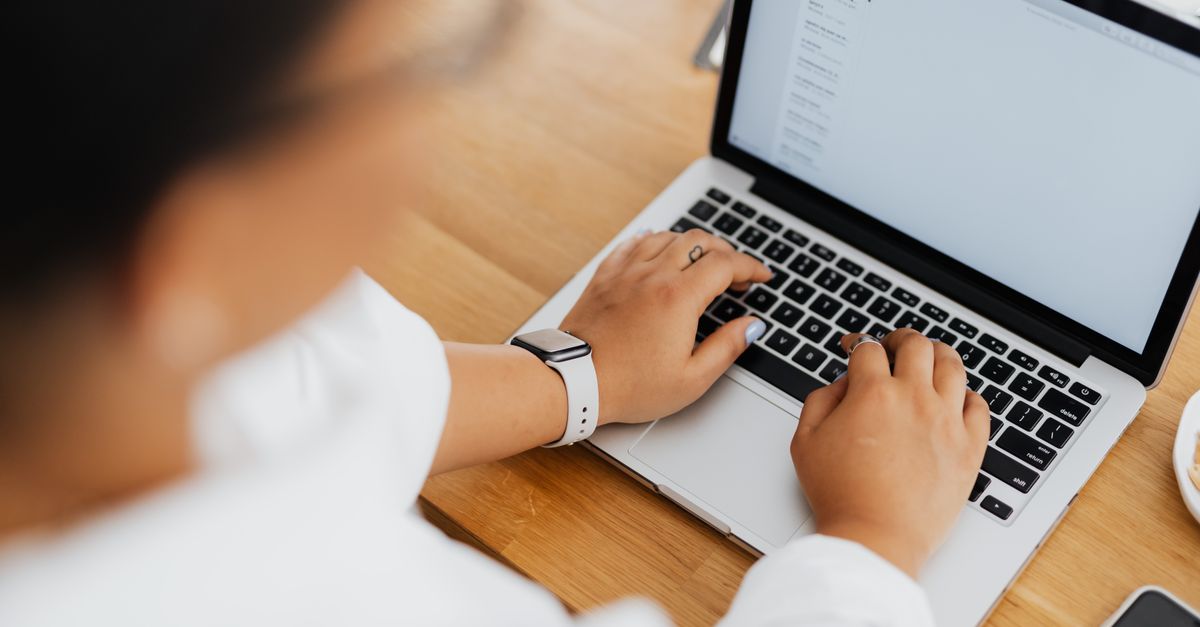 Cách tạo chữ ký email trên app Mail (Mac)
